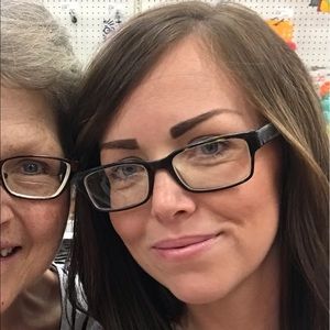 Meet your Posher, Andi